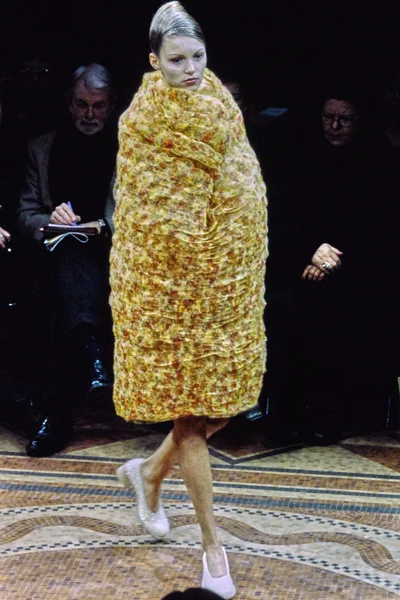 Look 12